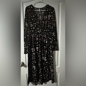 Chic Long Sleeve Floral Black Dress